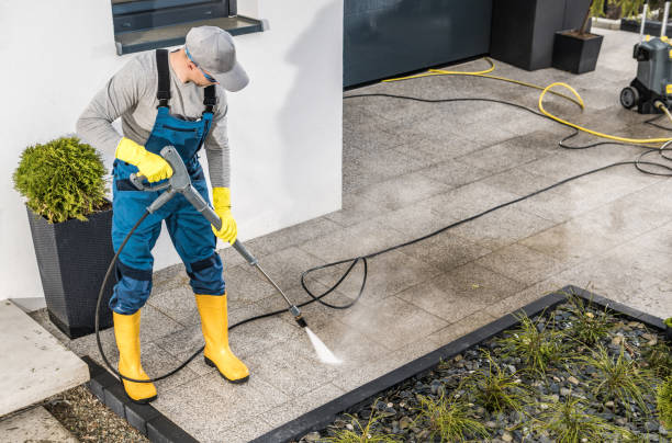 Best Pressure Washing Siding  in Richmond, UT